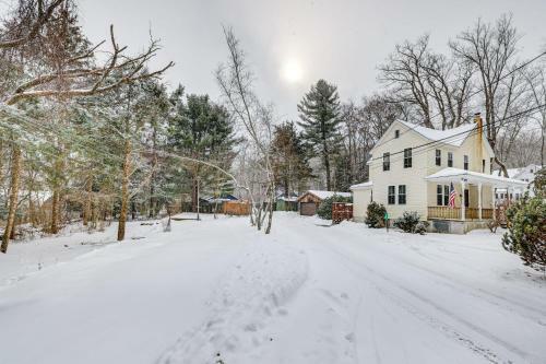 The Cresco Farmhouse-
