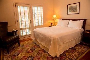 Penn's View Hotel Philadelphia
