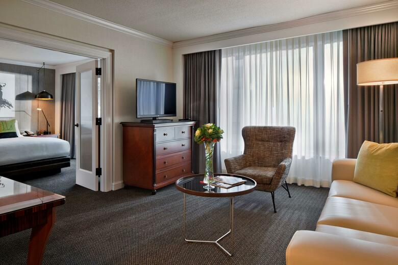 Hotel The Logan