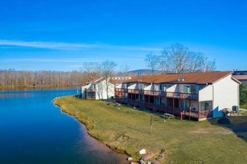 Hotel Crown Resorts At The Poconos