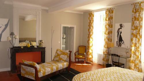 Hostal Ch�teau de La Bousquetarie
