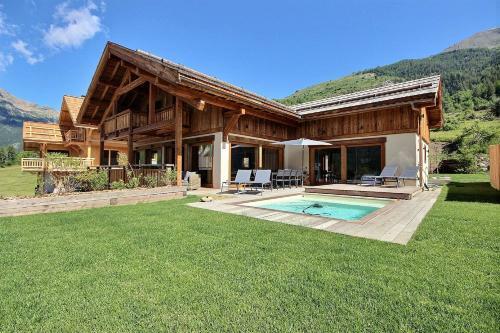 Chalet Luxe Serrechevalierholidays Piscine Et Spa