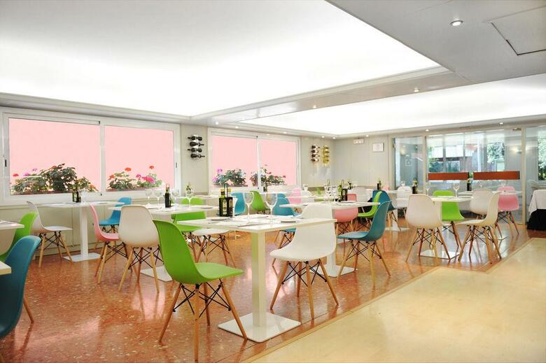 Hotel Tres Torres Atiram