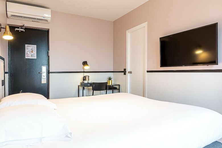 Hotel At Gare Du Nord