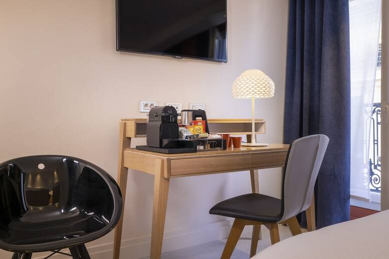 Hotel Elysees 8