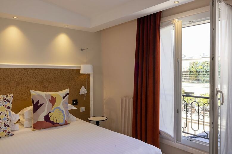 Hotel Elysees 8