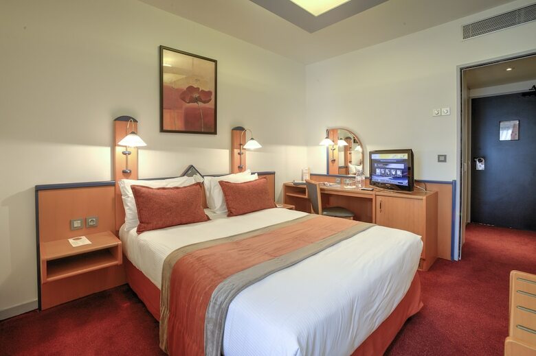 Hotel Opera Cadet