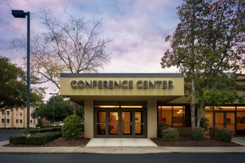 Doubletree By Hilton Hotel Columbia