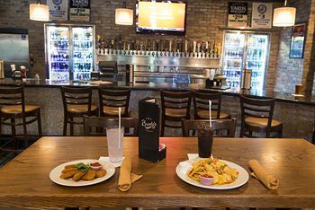 Crowne Plaza Hotel Philadelphia - Bucks County