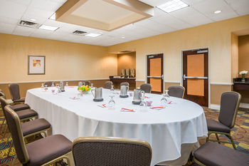 Crowne Plaza Hotel Philadelphia - Bucks County