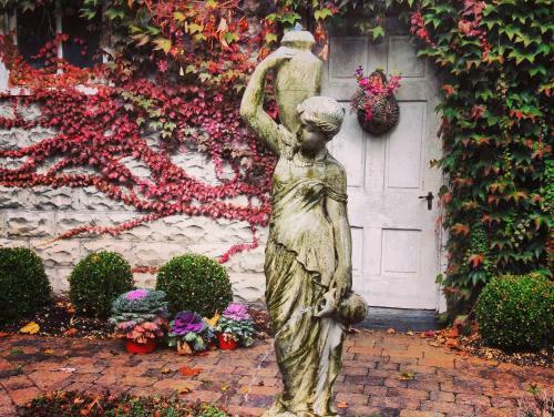 The Patriot House Bed & Breakfast