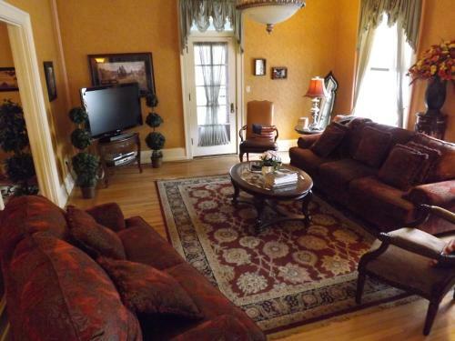 The Patriot House Bed & Breakfast