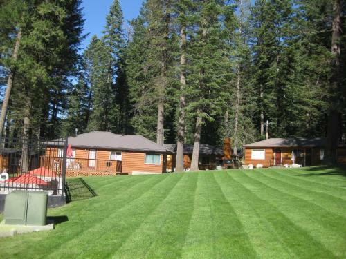 Eagle Cap Chalets