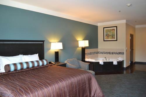 Hotel Red River Inn And Suites