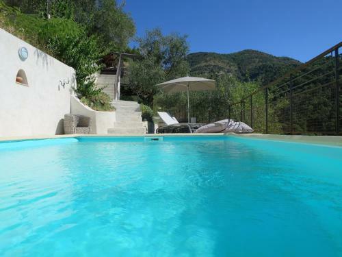 Les Figaires
