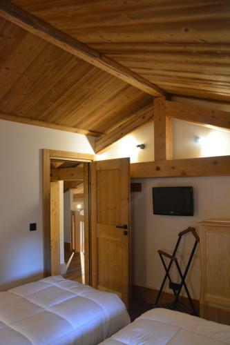 Chalet Nano