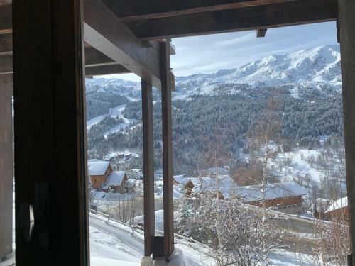 Charmant Chalet Tout Neuf A Meribel