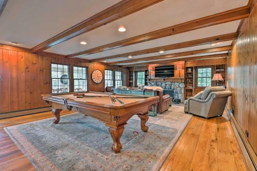Waterfront Harveys Lake House With Private Dock!