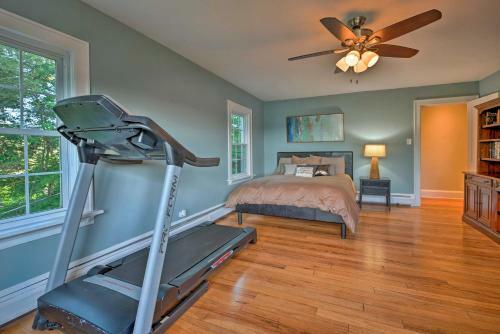 Waterfront Harveys Lake House With Private Dock!