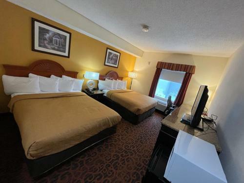 Chocolate Express Hotel & Suites Hershey