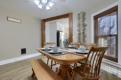 Apartamento Newly Updated Charming Backyard & Grill