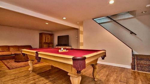 Mt. Maplewood Lodge
