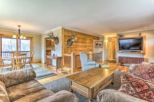 Peaceful Hancock Home With Patio, Deck And Grill!
