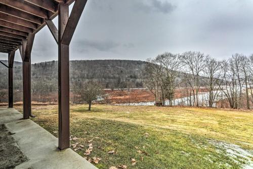 Peaceful Hancock Home With Patio, Deck And Grill!