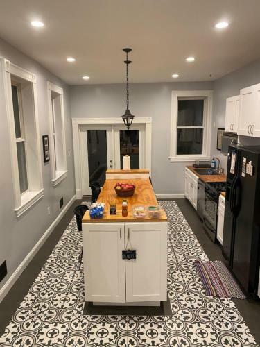 Beautiful Northside Victorian - Walking Distance From Stadiums