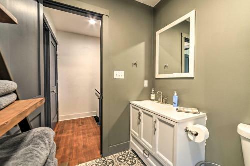 Chic Pittsburgh Home Less Than 2 Mi To Strip District