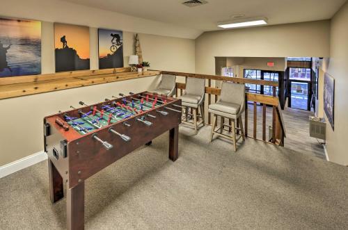 Renovated Tannersville Escape, Walk To Slopes