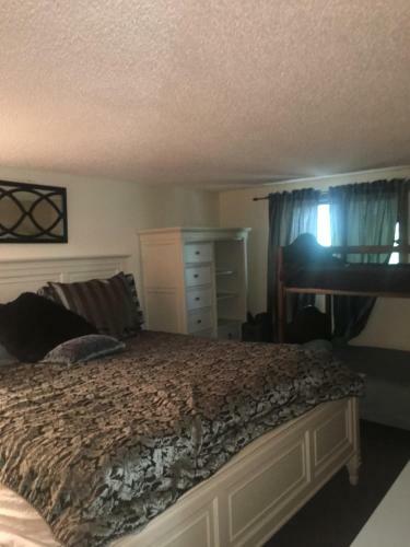 106 Village At Camelback