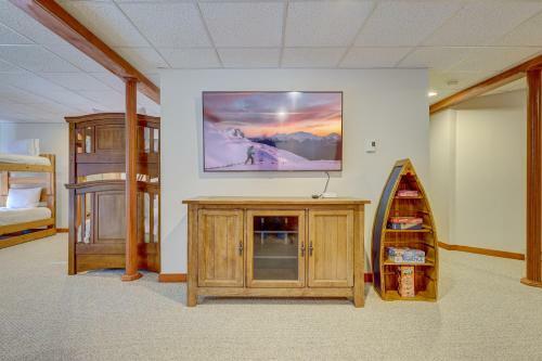 Huge Cabin 3min To Camelback + Pool, Grill & Deck