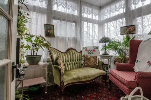 The Gables Bed And Breakfast Philadelphia