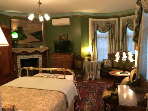 The Gables Bed And Breakfast Philadelphia