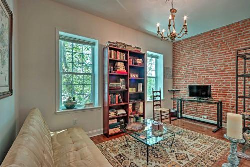 Elegant And Historic Townhome Near Dtwn Philly