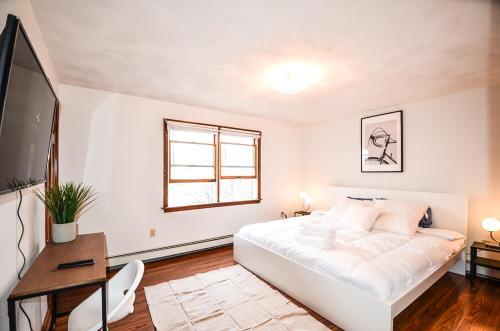 Michie House - Providence Gano St