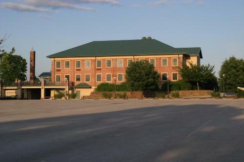 Posada Bridges Guest Quarters