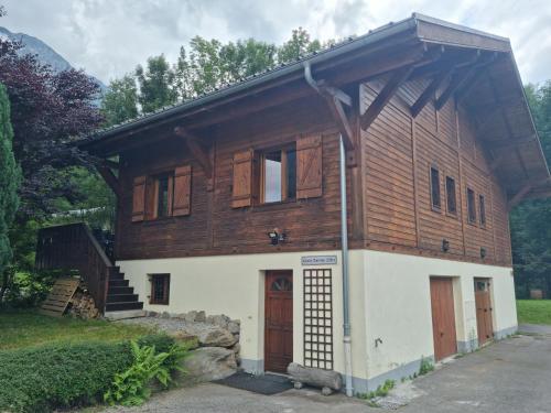 3 Bed Chalet With Sauna, Terrace And Great Views !