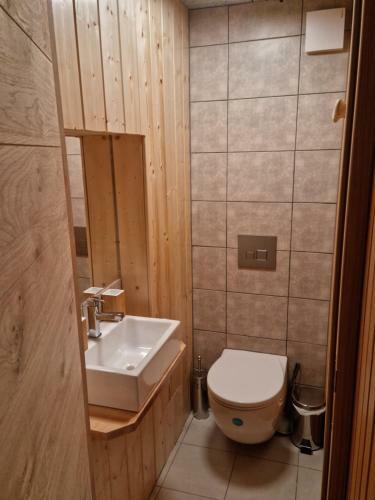 3 Bed Chalet With Sauna, Terrace And Great Views !