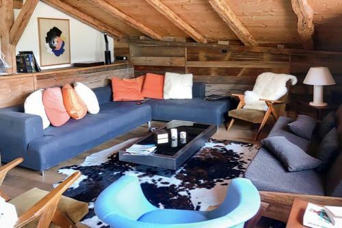 Charming Vintage Cottages With Balcony And Sauna