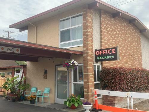 Fir Grove Motel