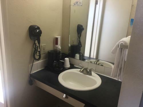 Motel Economy Inn