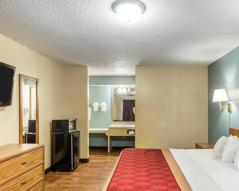 Hotel Econo Lodge Pryor
