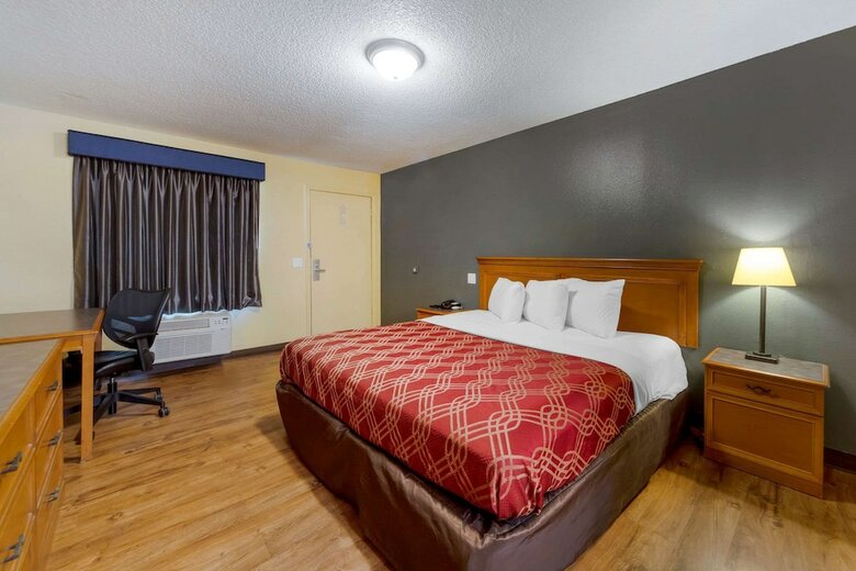 Hotel Econo Lodge Pryor
