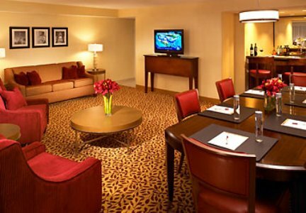 Hotel Cleveland Airport Marriott