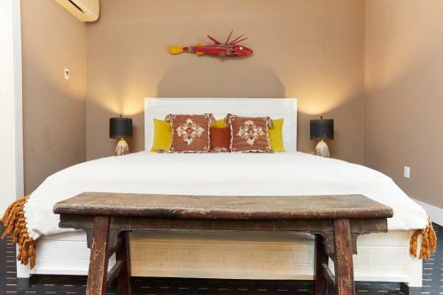 Posada Shelter Harbor Inn