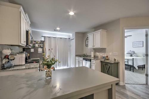 Cozy Townhome With Yard 16 Mi To State Park!