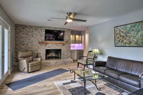 Waterfront Lakehouse With Private Dock And Fire Pit!