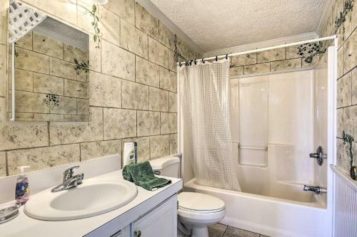 Pet-friendly Camden Getaway On Lake Wateree!